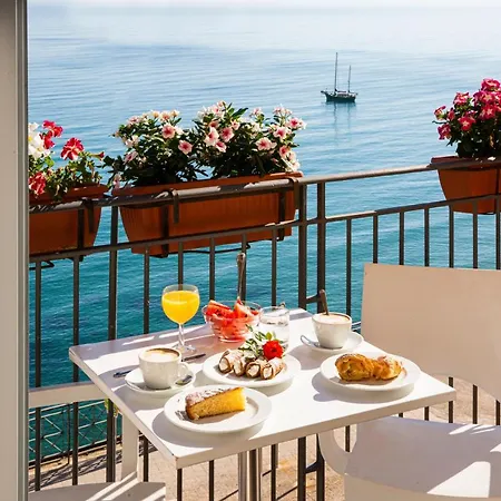 Hotel Punta Nord Est 3*