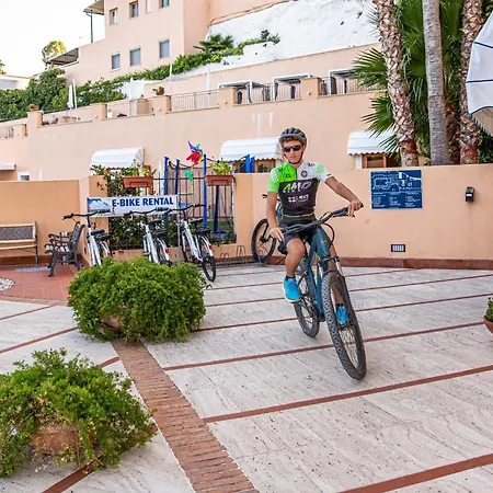 Hotel Punta Nord Est 3*
