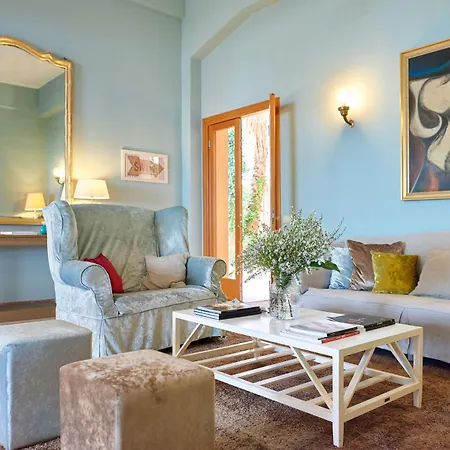 Punta Nord Est מלון 3*