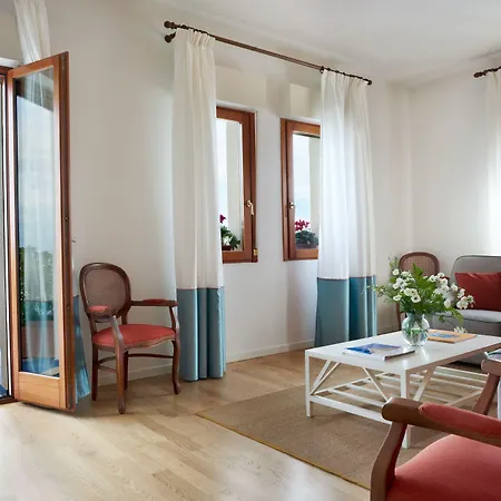 Hotel Punta Nord Est