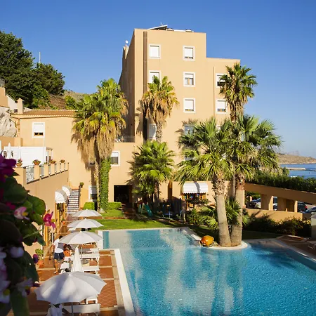 Hotel Punta Nord Est