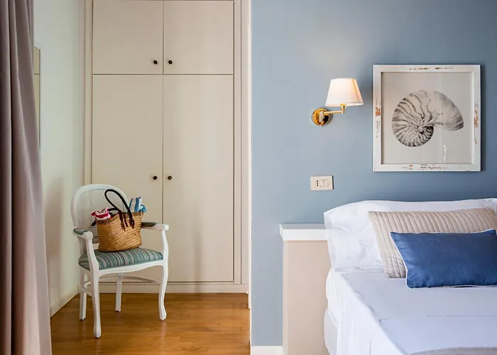 מלון Punta Nord Est 3*