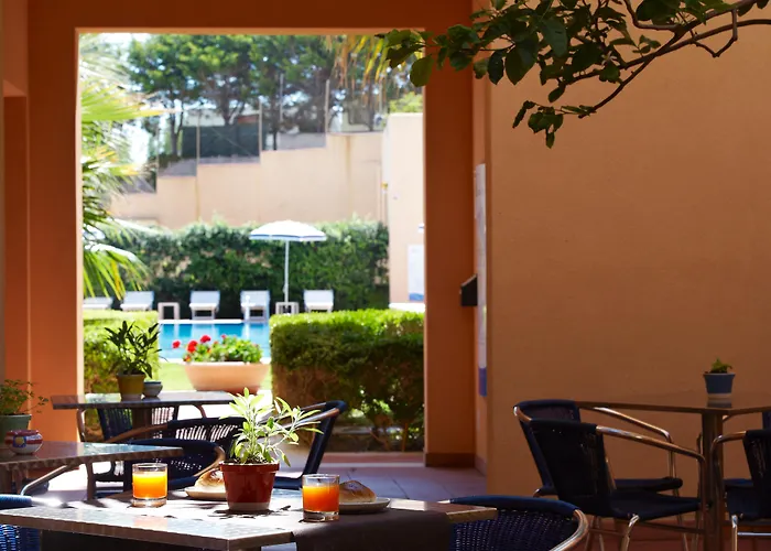 Punta Nord Est מלון