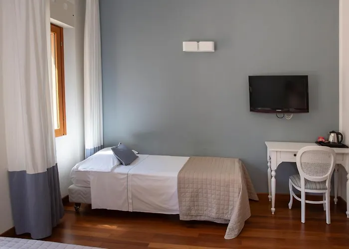 Punta Nord Est מלון קאסטלמארה דל גולפו